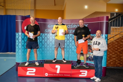 Niedzielne strzelanie do tarczy oraz Tenis Stołowy