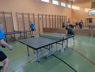 Liga tenisa stołowego na półmetku